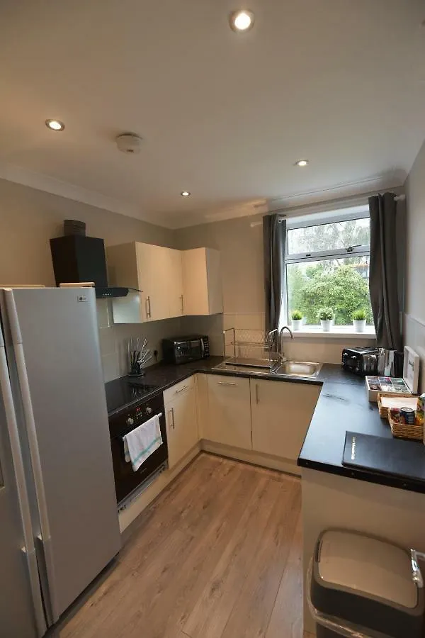 Sighthill 3 Bedrooms With Private Garden Edinburgh