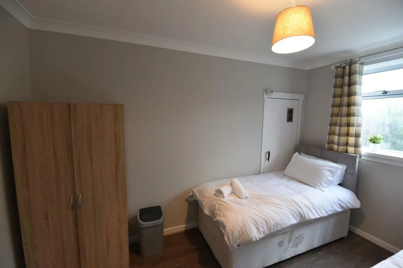 Sighthill 3 Bedrooms With Private Garden Edinburgh United Kingdom