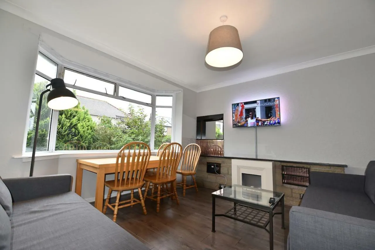 Villa Sighthill 3 Bedrooms With Private Garden Edinburgh United Kingdom
